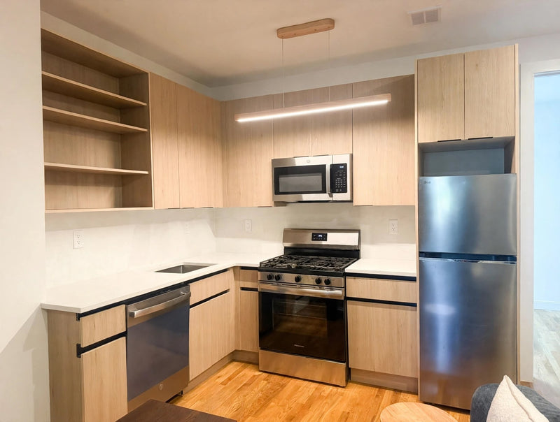 2452 Lorillard Pl, Unit 2F, 3 bed