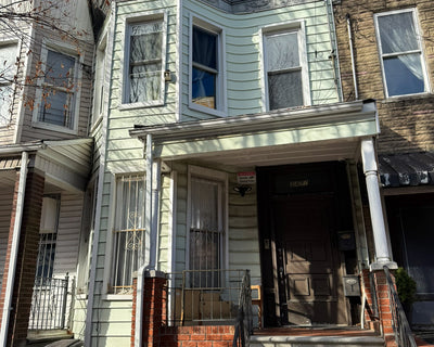 2477 Cambreleng Ave, Unit 2 photo 4